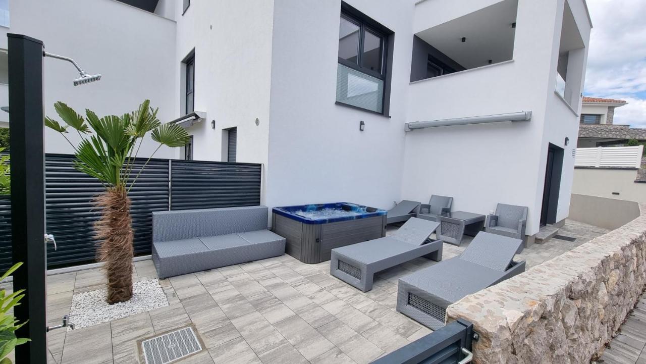 Bartol Luxury Apartments Krk Croatia, With Own Hot Tub - Whirlpool Крк Экстерьер фото