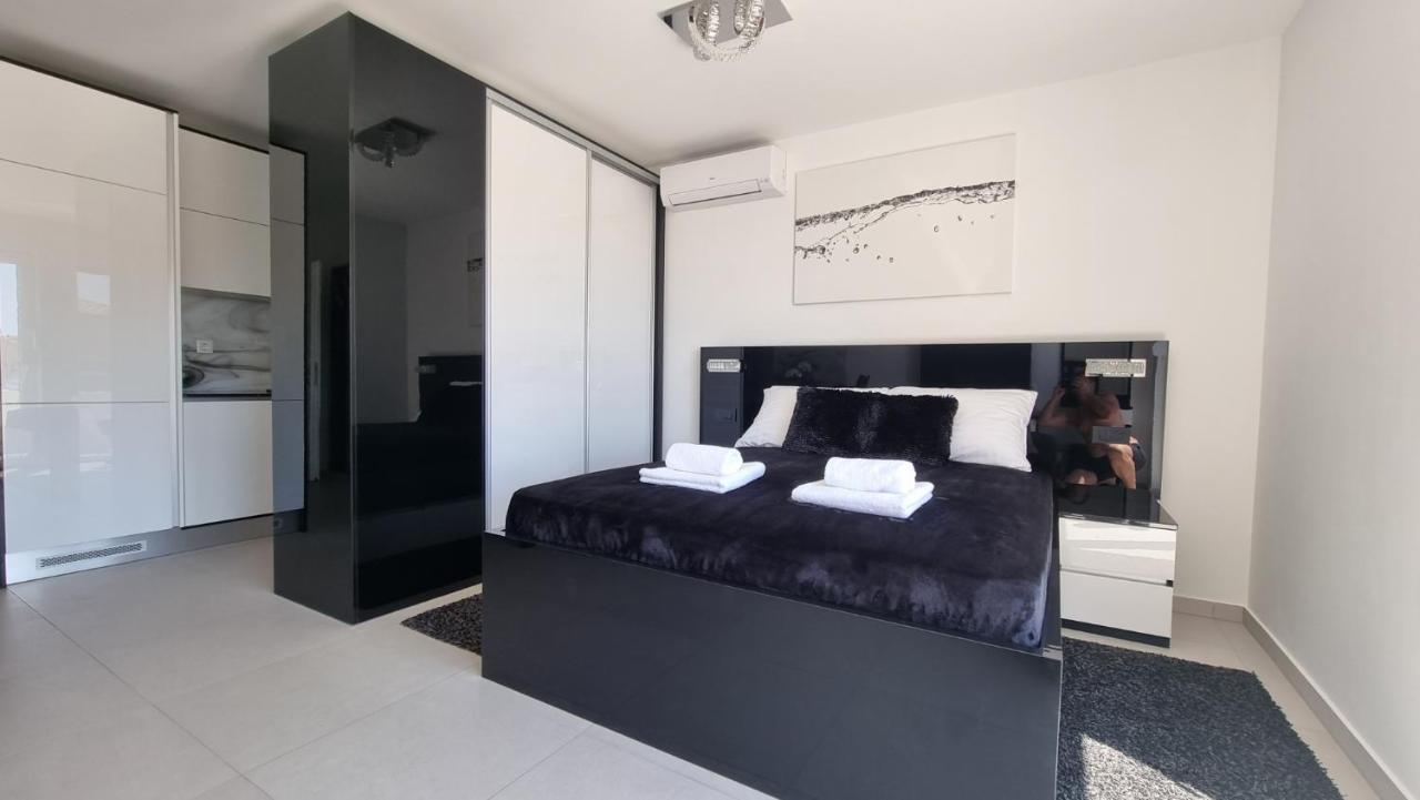 Bartol Luxury Apartments Krk Croatia, With Own Hot Tub - Whirlpool Крк Экстерьер фото