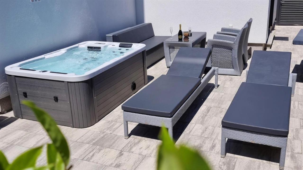 Bartol Luxury Apartments Krk Croatia, With Own Hot Tub - Whirlpool Крк Экстерьер фото