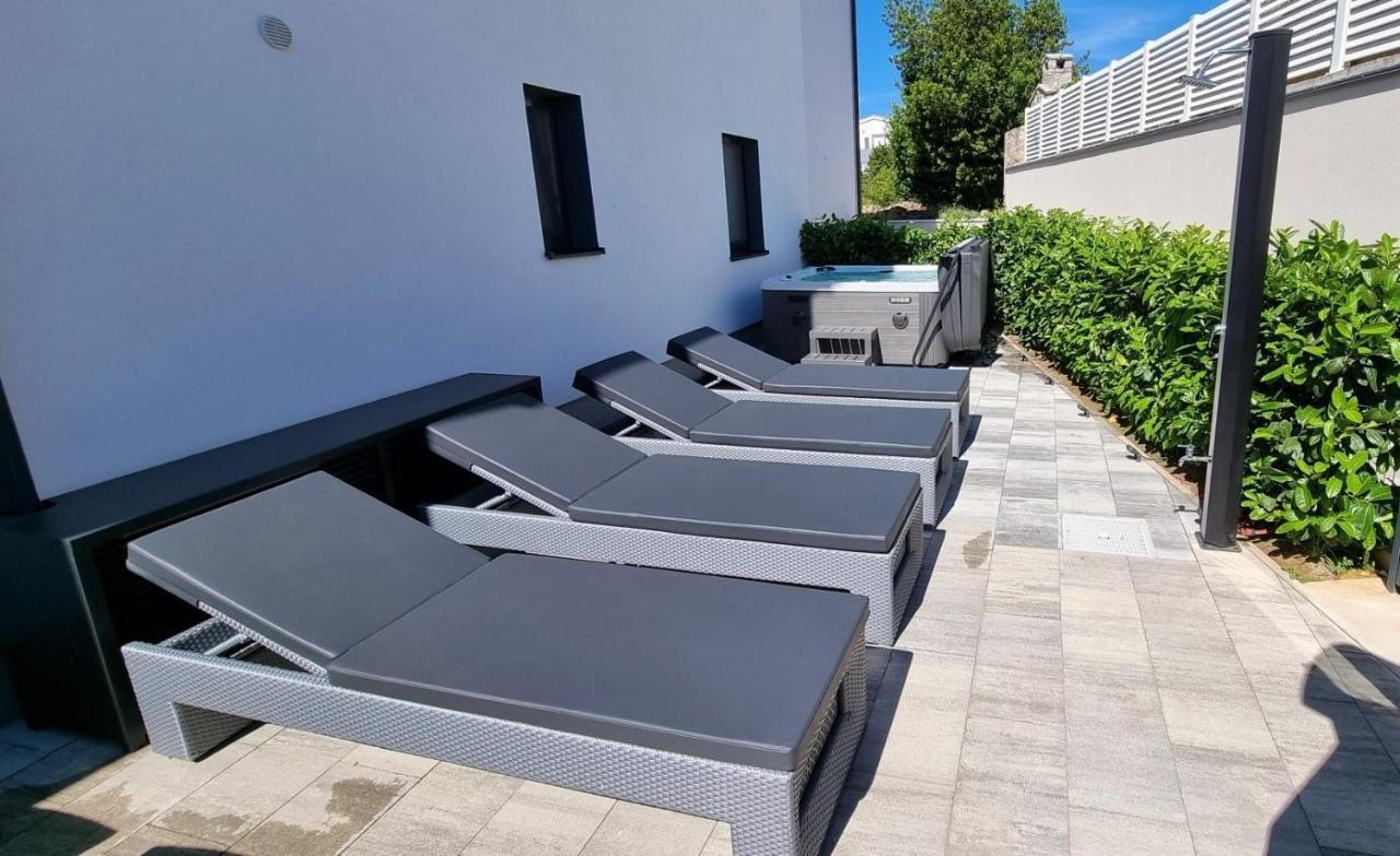 Bartol Luxury Apartments Krk Croatia, With Own Hot Tub - Whirlpool Крк Экстерьер фото