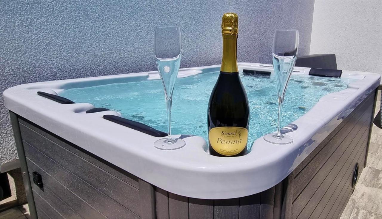 Bartol Luxury Apartments Krk Croatia, With Own Hot Tub - Whirlpool Крк Экстерьер фото